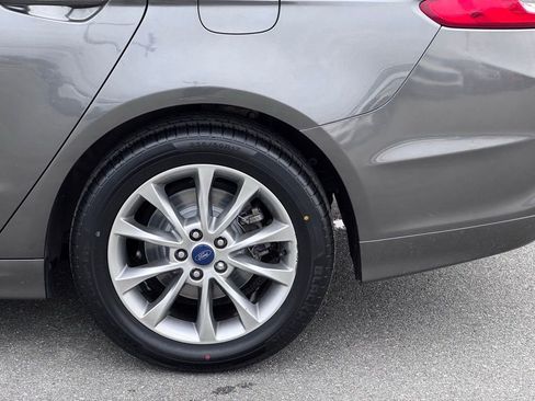 Used 2017 Ford Fusion SE image 31