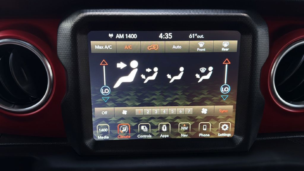 Used 2022 Jeep Wrangler Rubicon w/ LED Lighting Group AWD/4WD image 22