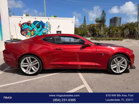Used 2017 Chevrolet Camaro LT RWD image 4
