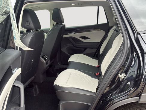 New 2026 Volkswagen Tiguan SE AWD/4WD image 26