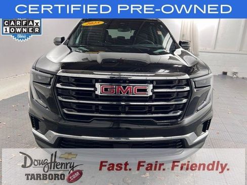 Certified 2025 GMC Acadia Elevation FWD image 2