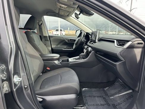 Used 2025 Toyota RAV4 LE image 18