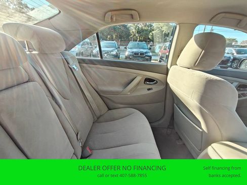 Used 2010 Toyota Camry LE image 15