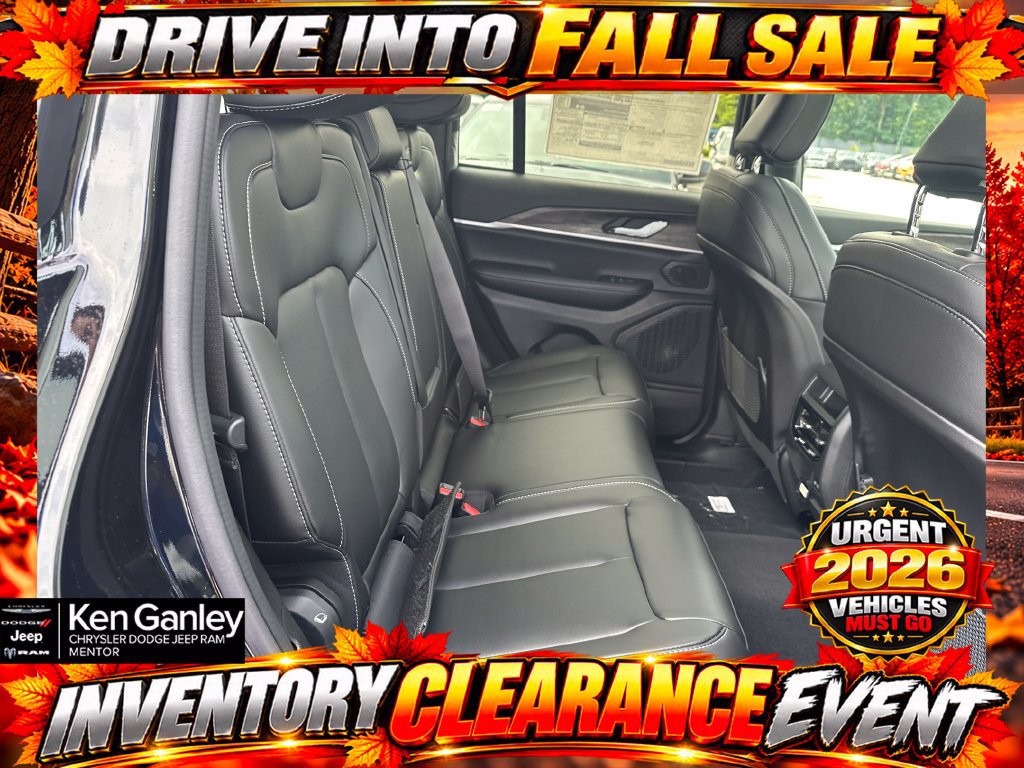 New 2026 Jeep Grand Cherokee Limited w/ Limited Altitude Package AWD/4WD image 24