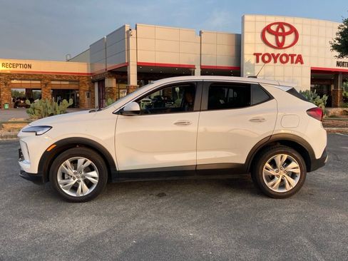 Used 2025 Buick Encore GX Preferred image 6