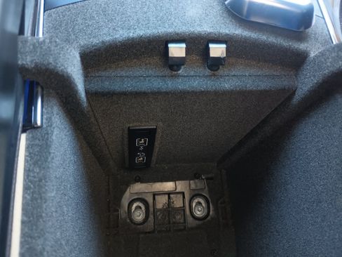 Used 2018 Mercedes-Benz GLS 450 4MATIC image 25
