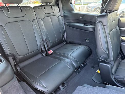 New 2025 Jeep Grand Cherokee L Overland w/ Advanced Protech Group III image 19