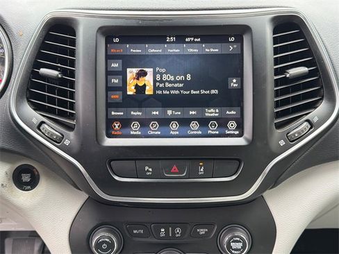 Used 2021 Jeep Cherokee Latitude Lux w/ Comfort/Convenience Group image 28