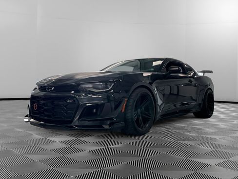 Used 2018 Chevrolet Camaro ZL1 RWD image 5