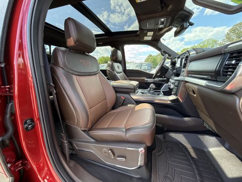 Used 2025 Ford F150 King Ranch w/ FX4 Off-Road Package image 17