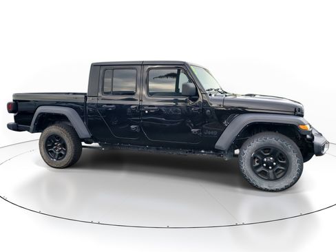 Used 2023 Jeep Gladiator Sport AWD/4WD image 4