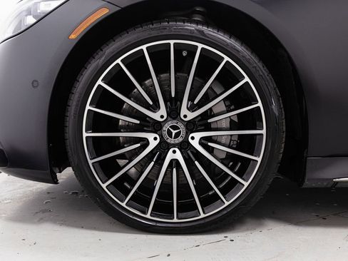 Used 2024 Mercedes-Benz S 580 4MATIC Sedan image 39