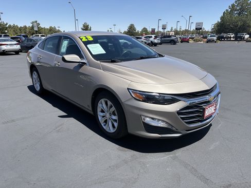Used 2023 Chevrolet Malibu LT FWD image 2