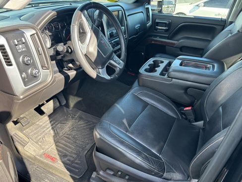 Used 2015 GMC Sierra 2500 SLT w/ SLT Preferred Package image 8