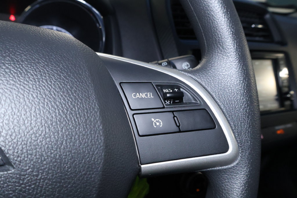 Used 2025 Mitsubishi Outlander Sport AWD image 20