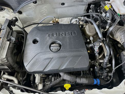 Used 2025 Buick Encore GX Preferred FWD image 32