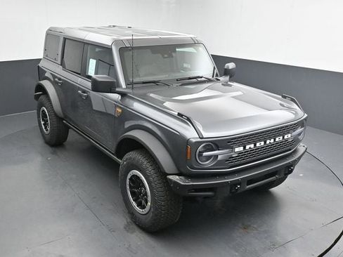 New 2025 Ford Bronco Badlands w/ Sasquatch Package AWD/4WD image 14