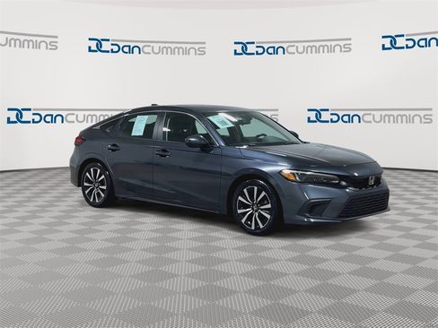 Used 2023 Honda Civic EX-L image 3