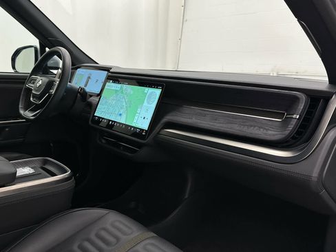Used 2025 Rivian R1S Adventure image 18