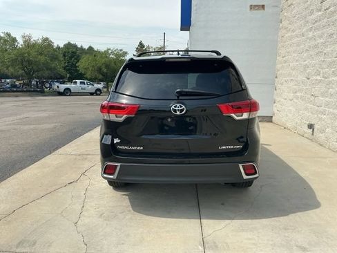 Used 2019 Toyota Highlander Limited Platinum AWD/4WD image 7