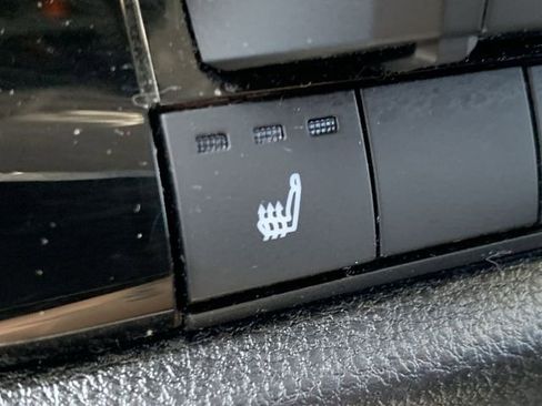 Used 2023 Toyota Tundra SR5 w/ SR5 Premium Package AWD/4WD image 28