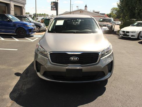 Used 2019 Kia Sorento L FWD image 11