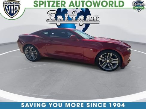 Used 2017 Chevrolet Camaro LT RWD image 10