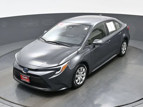 Used 2024 Toyota Corolla LE FWD image 34