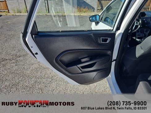 Used 2014 Ford Fiesta SE FWD image 20