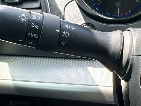 Used 2019 Subaru Outback 2.5i Premium w/ Popular Package #2 AWD/4WD image 12
