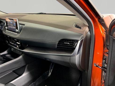 Used 2021 Nissan Rogue SL FWD image 26