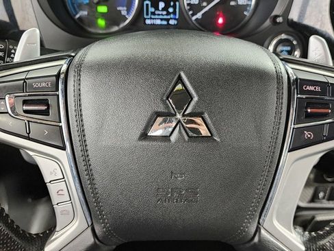 Used 2022 Mitsubishi Outlander SEL image 11