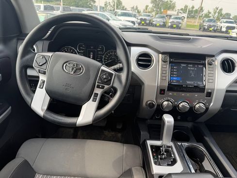Used 2019 Toyota Tundra SR5 AWD/4WD image 4