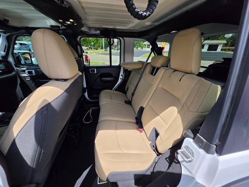 Used 2020 Jeep Wrangler Unlimited Sport AWD/4WD image 9