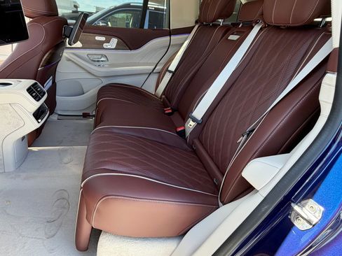 New 2026 Mercedes-Benz Maybach GLS 600 4MATIC image 31