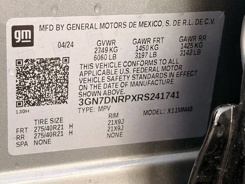 Used 2024 Chevrolet Equinox EV RS FWD image 22