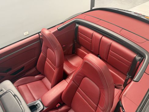Used 2021 Porsche 911 Cabriolet image 17