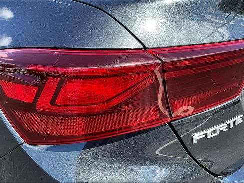Used 2023 Kia Forte LXS FWD image 22