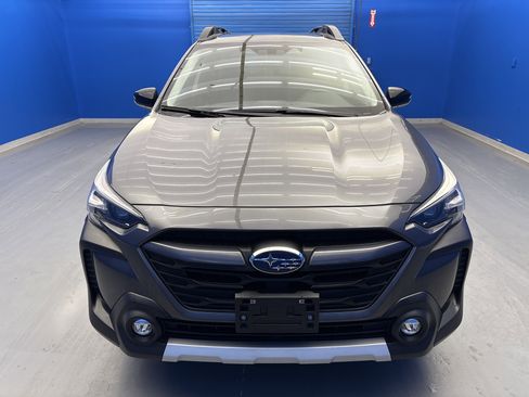Certified 2023 Subaru Outback Limited AWD/4WD image 3
