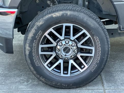 Used 2019 Ford F350 Lariat w/ Lariat Ultimate Package AWD/4WD image 23