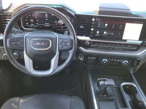 Used 2022 GMC Sierra 1500 SLT w/ SLT Premium Plus Package AWD/4WD image 9