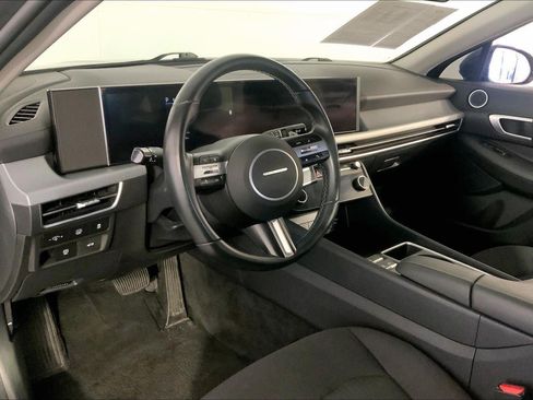 Used 2025 Hyundai Sonata SEL FWD image 14