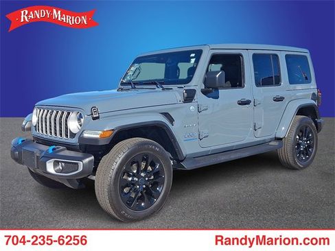 Used 2024 Jeep Wrangler Unlimited Sahara w/ Technology Group image 1