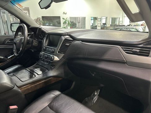 Used 2015 Chevrolet Suburban LT AWD/4WD image 53