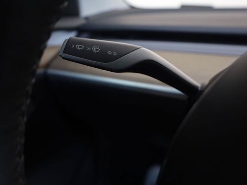 Used 2023 Tesla Model 3 Standard Range RWD image 30