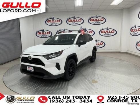 Used 2021 Toyota RAV4 LE AWD/4WD image 5