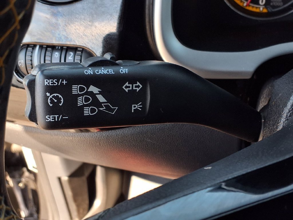 Used 2017 Volkswagen Beetle 1.8T Dune FWD image 13