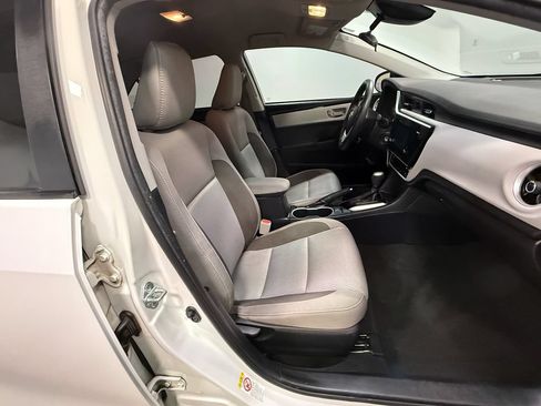 Used 2017 Toyota Corolla L FWD image 13