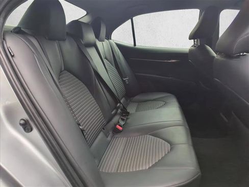 Used 2019 Toyota Camry SE image 21