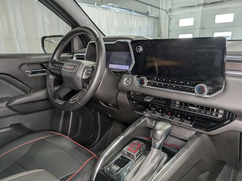 Used 2024 GMC Canyon Elevation w/ Convenience Package image 41